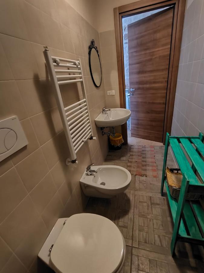 לינה וארוחת בוקר קונברסאנו Dimora Delle Badesse מראה חיצוני תמונה